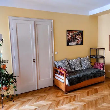 Appartement Spacious 118m 4br Apartment, Center, Grosslingova Bratislava