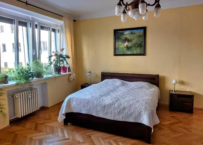 Spacious 118m 4br Apartment, Center, Grosslingova Bratislava